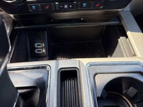 Used 2019 Ford F150 Lariat image 40