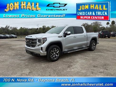 Used 2022 GMC Sierra 1500 SLT w/ SLT Premium Plus Package image 2