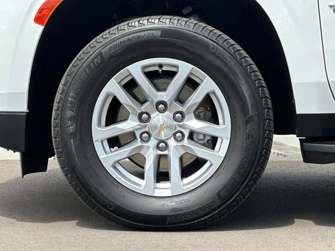 Used 2024 Chevrolet Tahoe LS RWD image 37