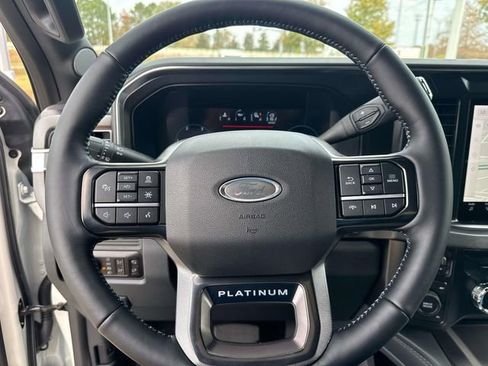 New 2026 Ford F250 Platinum image 24