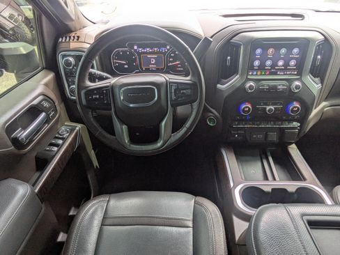 Used 2022 GMC Sierra 2500 Denali w/ Denali Ultimate Package AWD/4WD image 16