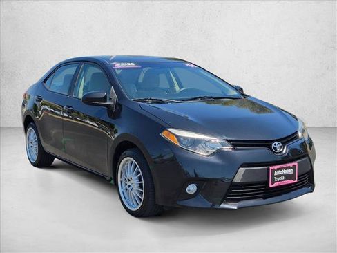 Used 2014 Toyota Corolla LE FWD image 3
