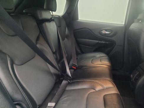 Used 2023 Jeep Cherokee Altitude Lux AWD/4WD image 19
