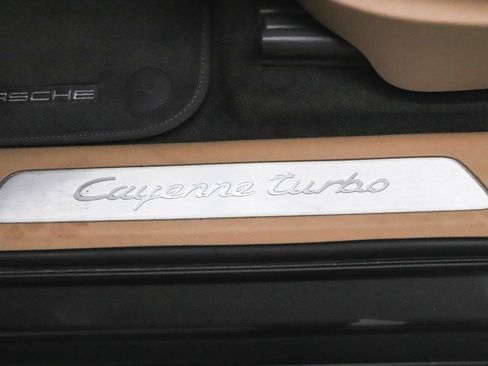 Used 2022 Porsche Cayenne Turbo image 25
