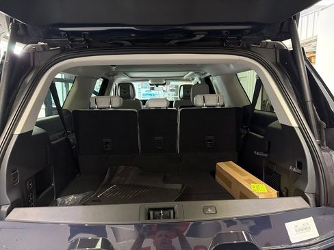 New 2027 Ford Expedition Max Platinum AWD/4WD image 14