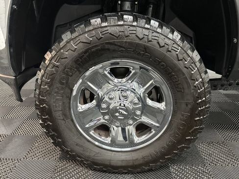 Used 2024 RAM 2500 Tradesman w/ Chrome Appearance Group AWD/4WD image 34
