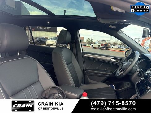 Used 2024 Volkswagen Tiguan SE R-Line image 14