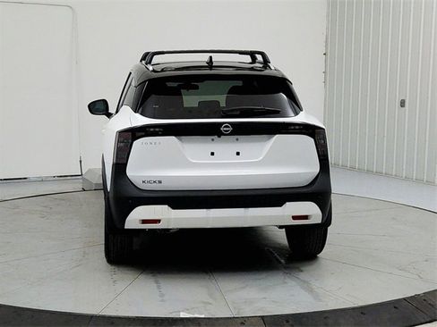 New 2026 Nissan Kicks SV w/ SV Premium Package image 6