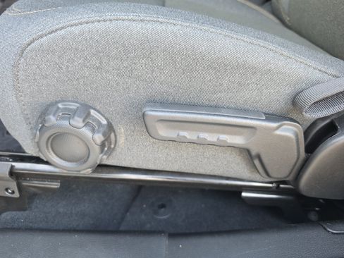 Used 2024 Jeep Wrangler Sport AWD/4WD image 11