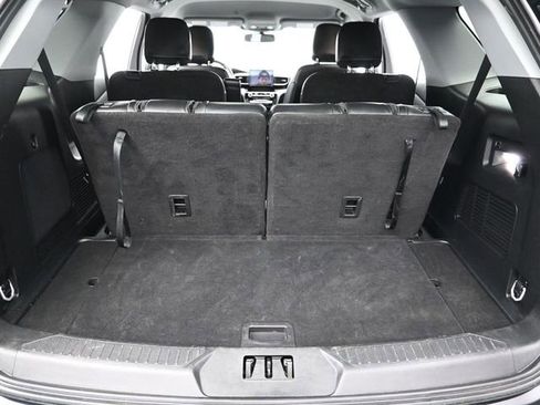Used 2024 Ford Explorer Limited image 28