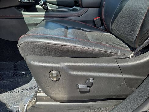 Used 2025 Dodge Durango GT AWD/4WD image 25