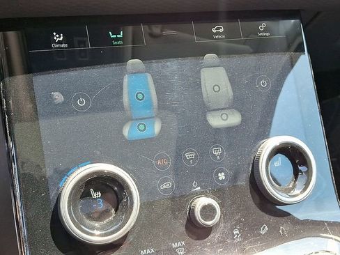 Used 2018 Land Rover Range Rover Velar S image 32