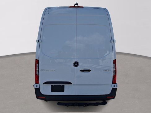 Used 2026 Mercedes-Benz Sprinter 2500 image 5