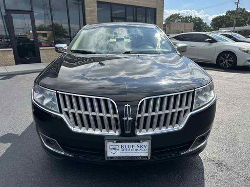 Used 2011 Lincoln MKZ FWD image 2