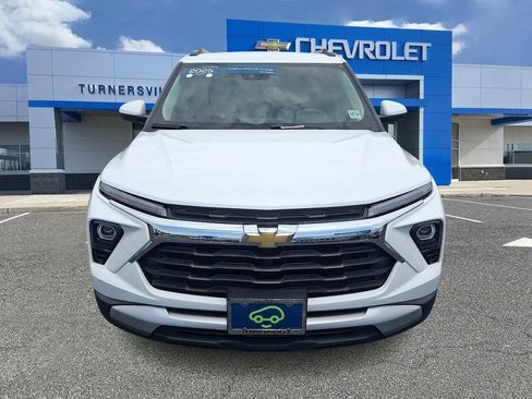 Certified 2025 Chevrolet TrailBlazer LT AWD/4WD image 2