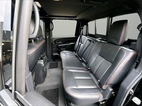 Used 2023 Nissan Titan PRO-4X w/ Pro-4x Convenience Package AWD/4WD image 23