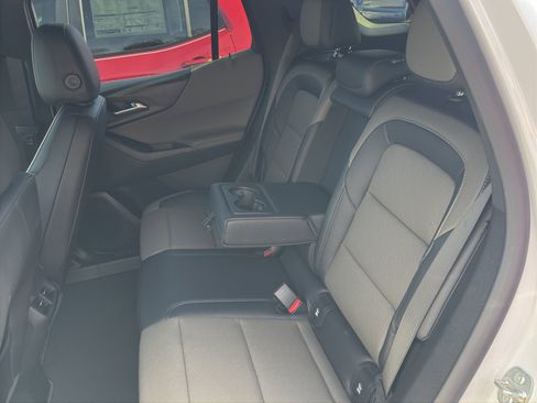 New 2026 Chevrolet Equinox LT image 20