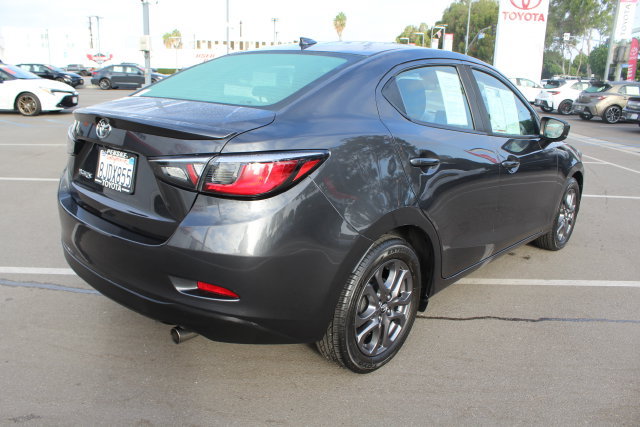Used 2019 Toyota Yaris LE FWD image 15