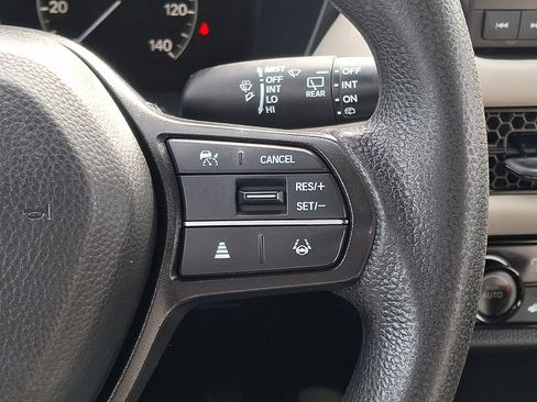 Used 2024 Honda HR-V LX image 21