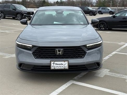 Used 2023 Honda Accord Sport image 9