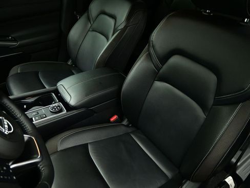 Used 2024 Nissan Pathfinder SL image 25