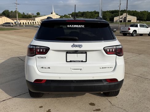Used 2025 Jeep Compass Limited AWD/4WD image 6