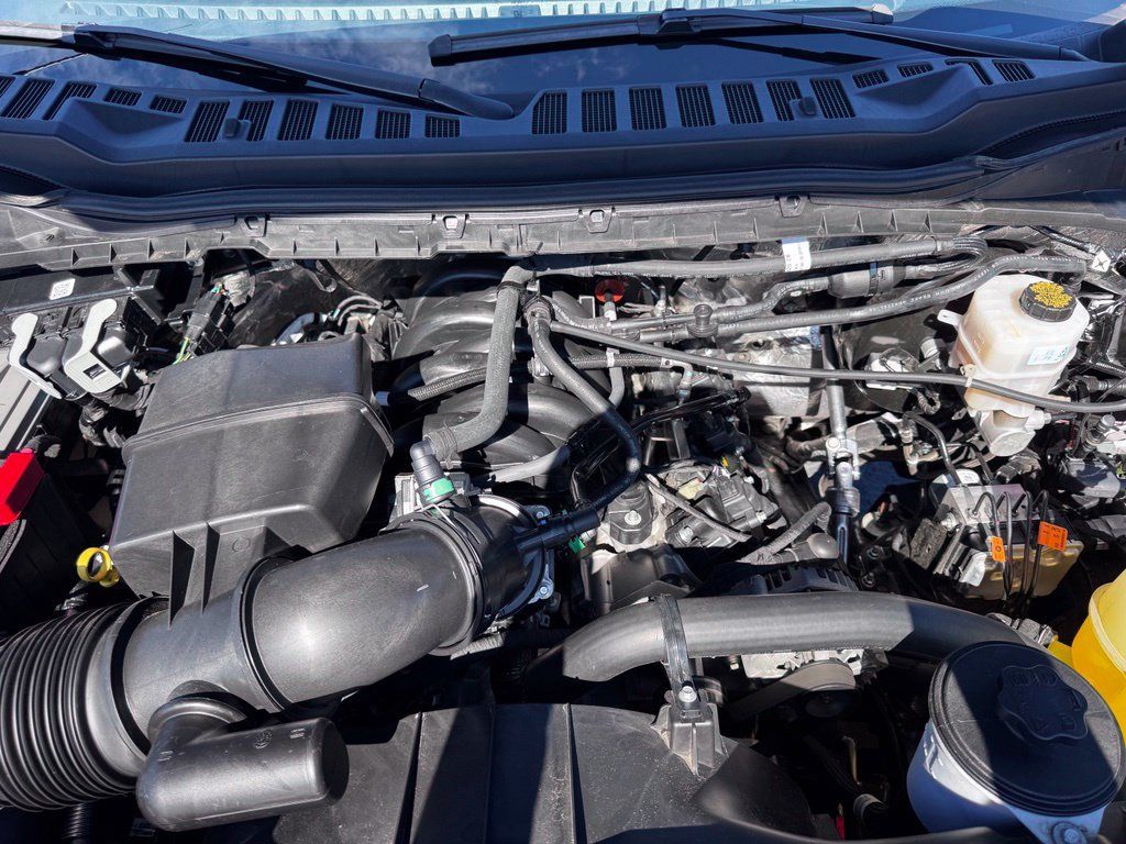 Used 2024 Ford F250 XLT w/ FX4 Off-Road Package AWD/4WD image 34