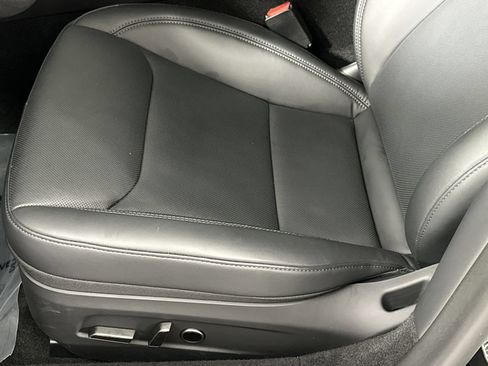 Used 2025 Tesla Model 3 Long Range RWD image 12
