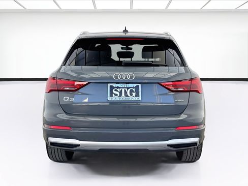 Used 2020 Audi Q3 2.0T Premium w/ Convenience Package AWD/4WD image 5