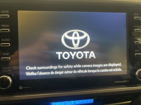 Used 2022 Toyota Tacoma TRD Sport w/ Technology Package image 24