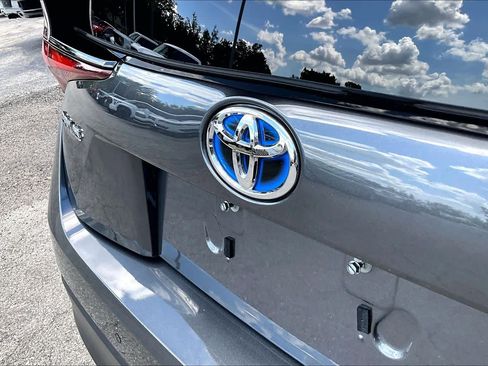 Used 2019 Toyota Prius Limited FWD image 31