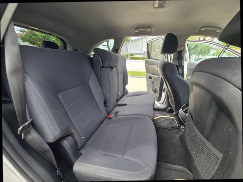 Used 2019 Kia Sorento FWD V6 image 23