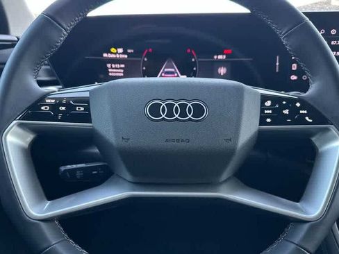 Used 2025 Audi Q5 Premium w/ Convenience Package AWD/4WD image 24