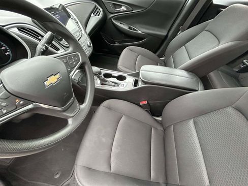 Used 2024 Chevrolet Malibu LT image 10