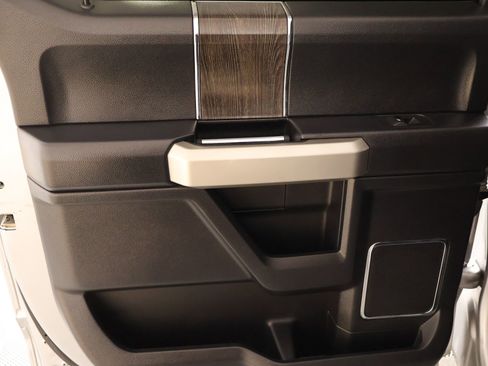 Used 2021 Ford F250 Lariat image 17