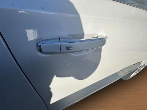 Used 2021 GMC Yukon XL Denali image 17