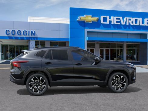 New 2026 Chevrolet Trax RS FWD image 5