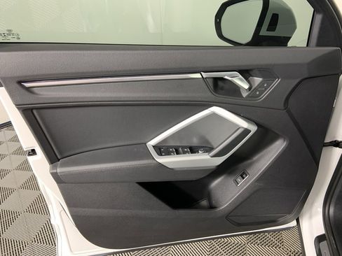 Used 2021 Audi Q3 2.0T Premium image 22