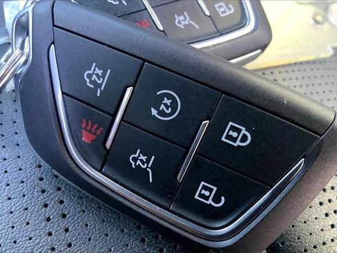 Certified 2024 Cadillac Escalade Premium Luxury image 14