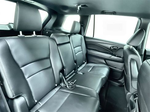 Certified 2023 Honda Passport EX-L image 32