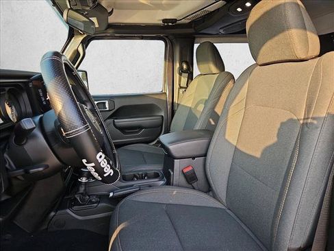 Used 2026 Jeep Wrangler Sport AWD/4WD image 15