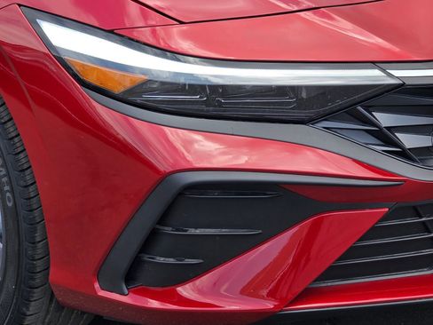 New 2025 Hyundai Elantra Sport image 4