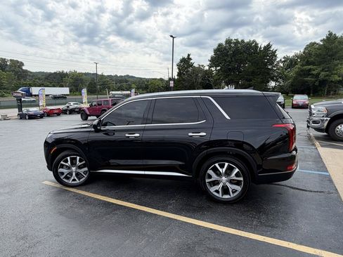 Used 2022 Hyundai Palisade SEL w/ 8P Bench Seat Package FWD image 6