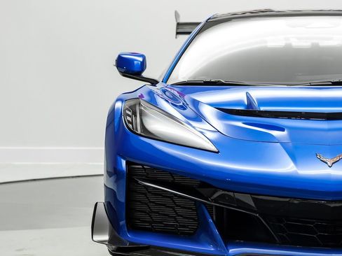 Used 2026 Chevrolet Corvette ZR1 w/ ZR1 Carbon Fiber Aero Package RWD image 40
