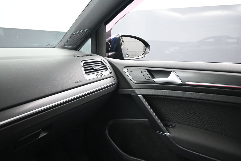 Used 2018 Volkswagen GTI S FWD image 11