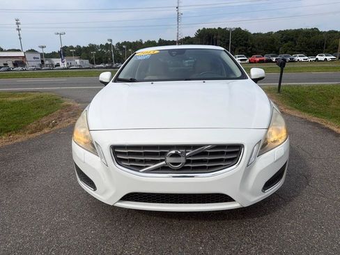 Used 2013 Volvo S60 T5 FWD image 3