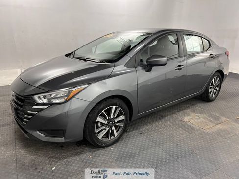 Used 2025 Nissan Versa SV FWD image 46