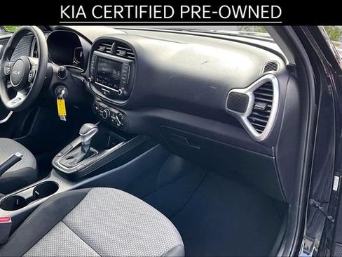 Certified 2023 Kia Soul LX w/ LX Technology Package FWD image 15