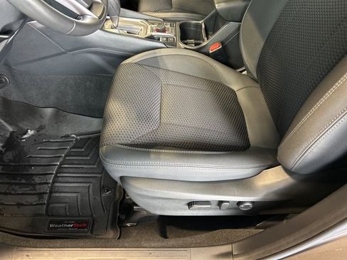 Used 2023 Subaru Forester Premium image 16