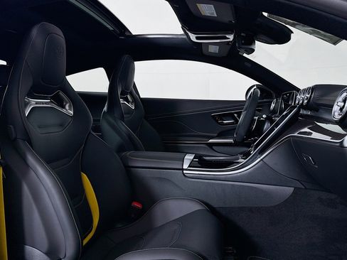 New 2026 Mercedes-Benz CLE 53 AMG 4MATIC Coupe image 6